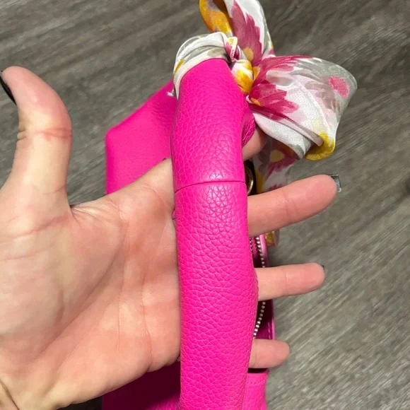 Marc Jacobs Vibrant Pink Sack Bag with Floral Scarf - Picture 3 of 9